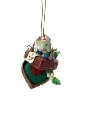 VTG Lustre Fame 1997 Mouse Writing Note Heart Ring In Box Christmas Ornament